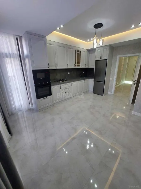 Satılır 2 otaqlı mənzil 110 m²