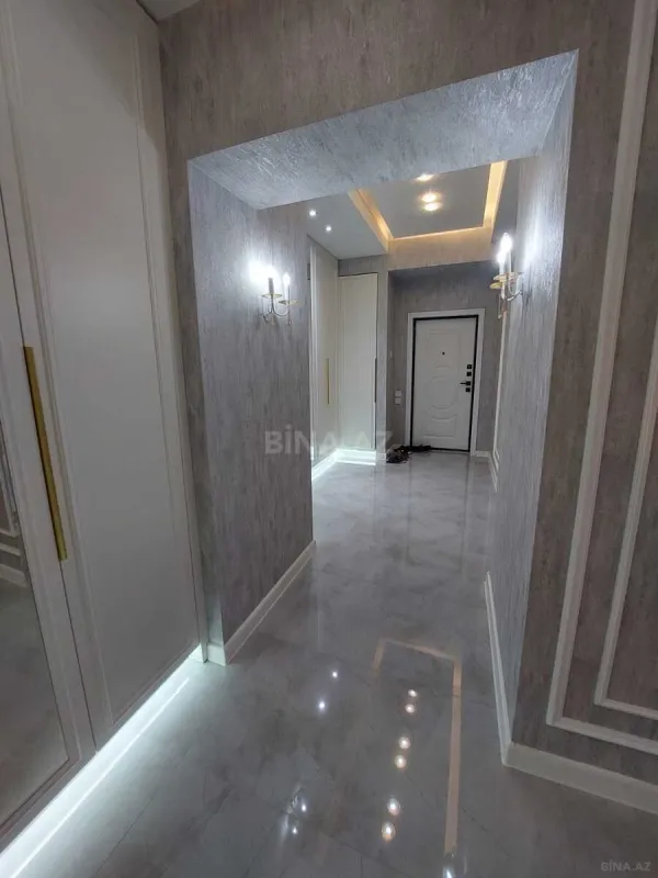 Satılır 2 otaqlı mənzil 110 m²