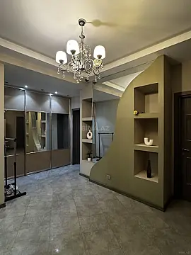 Kirayə verilir 4 otaqlı mənzil 150 m²