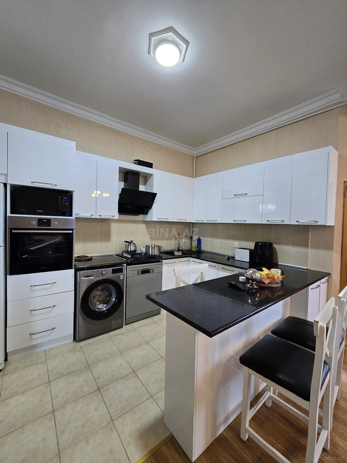 Satılır 3 otaqlı mənzil 86 m²