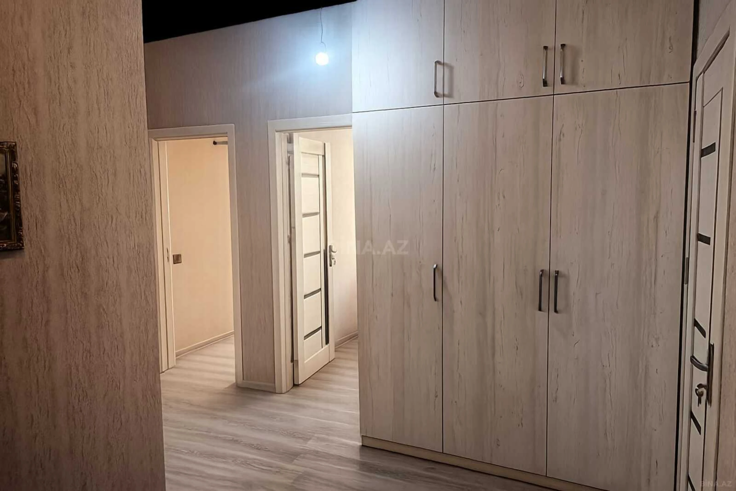 Satılır 3 otaqlı mənzil 91 m²