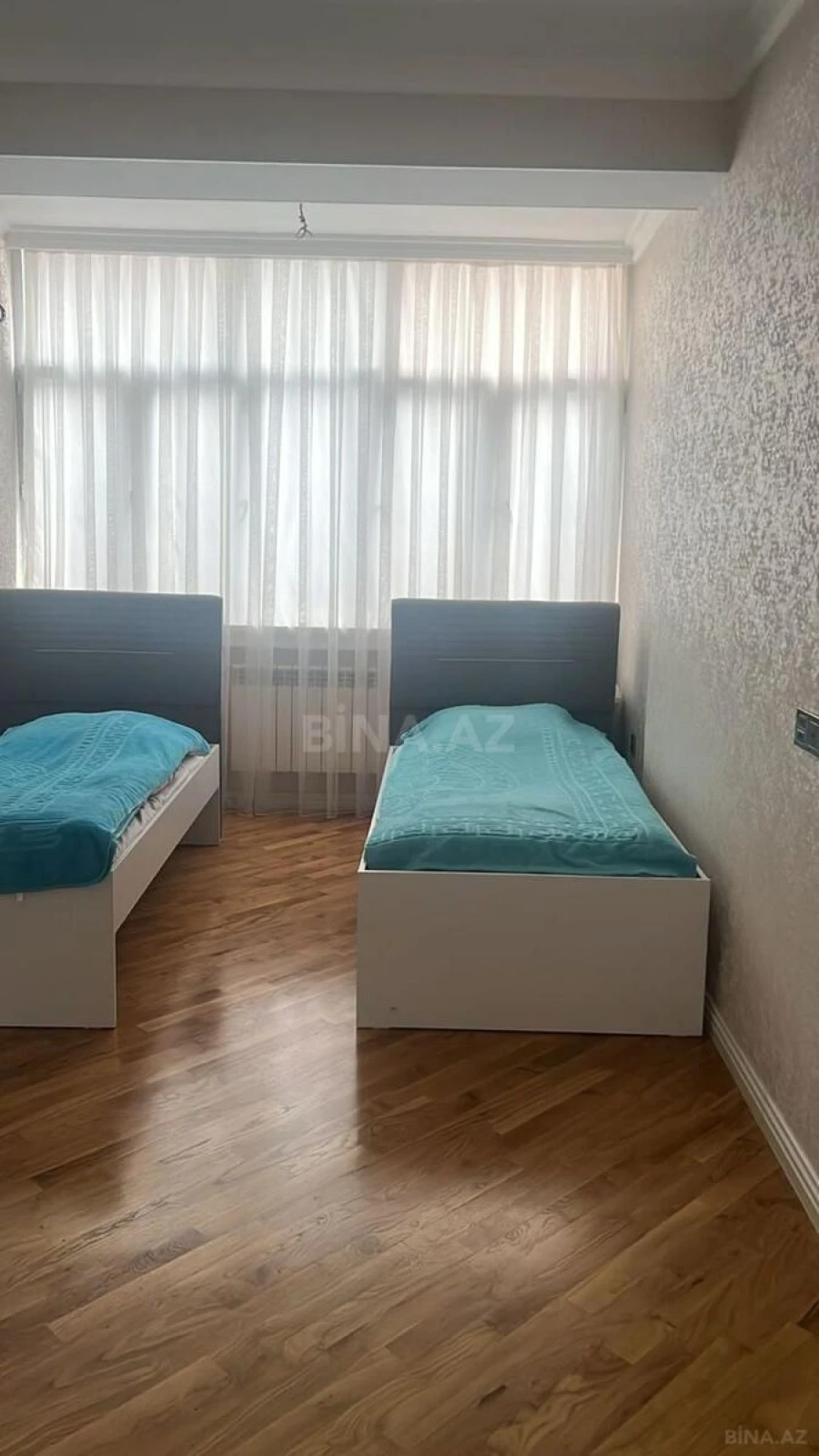 Satılır 3 otaqlı mənzil 93 m²