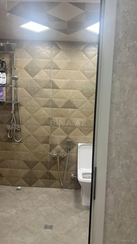 Satılır 3 otaqlı mənzil 93 m²