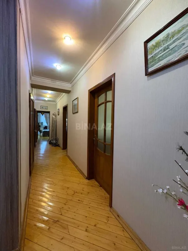 Satılır 3 otaqlı mənzil 112 m²
