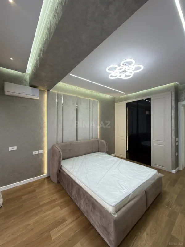 Satılır 3 otaqlı mənzil 125 m²