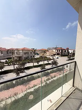Satılır 2 otaqlı mənzil 86 m²