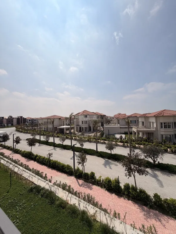 Satılır 2 otaqlı mənzil 86 m²