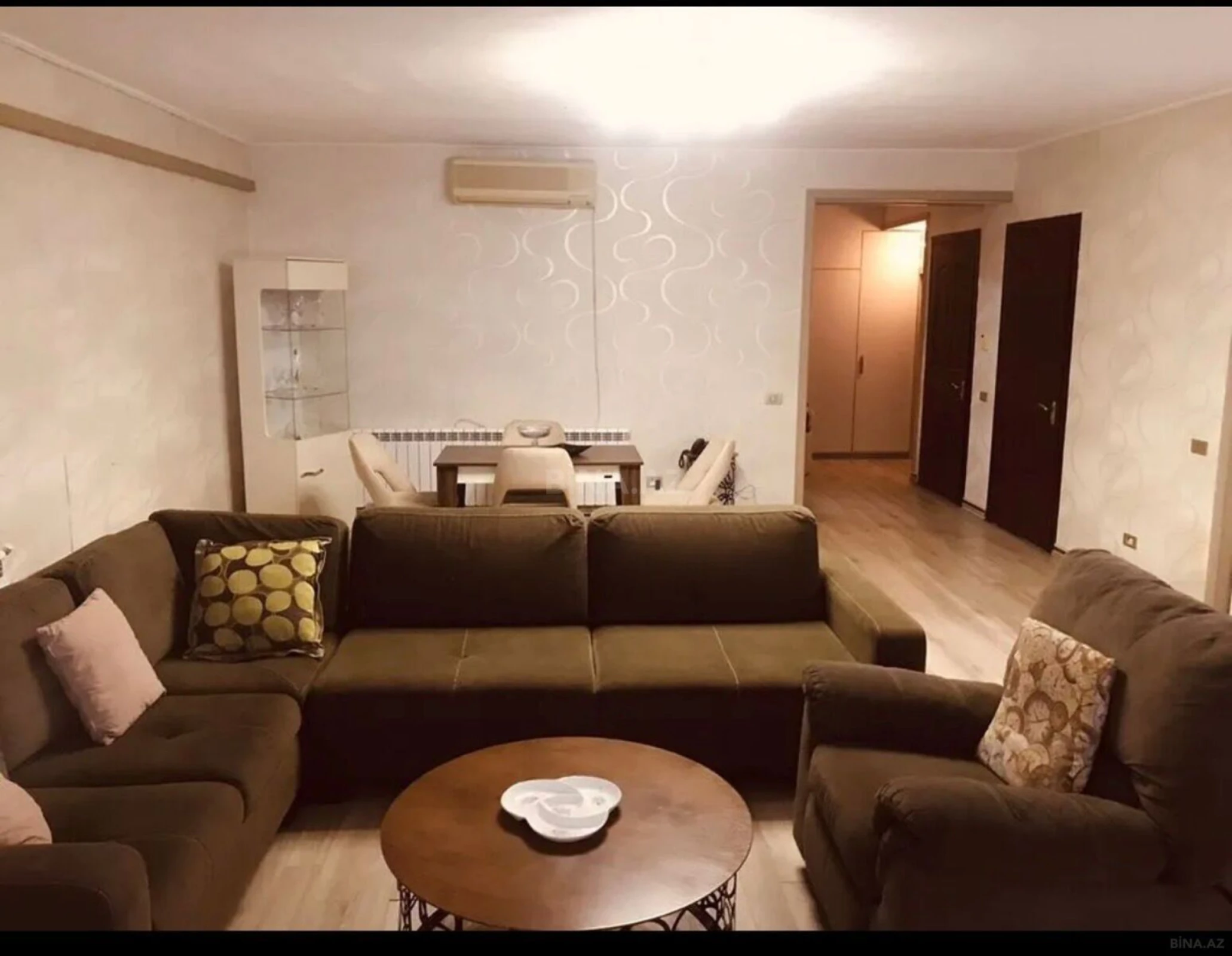 Kirayə verilir 2 otaqlı mənzil 80 m²