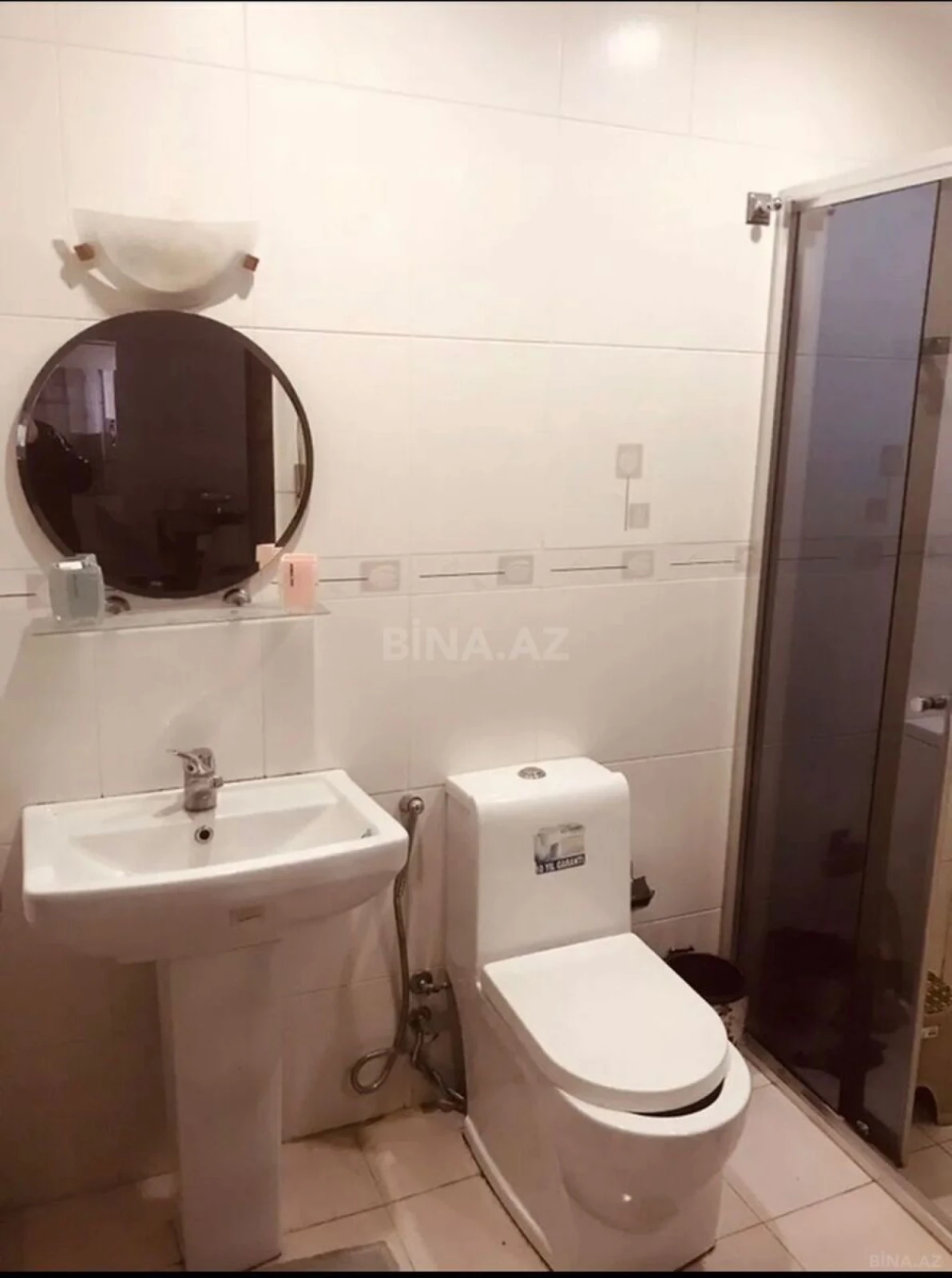 Kirayə verilir 2 otaqlı mənzil 80 m²