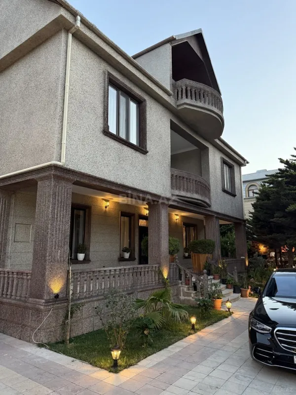 Kirayə verilir 5 otaqlı həyət evi 450 m²