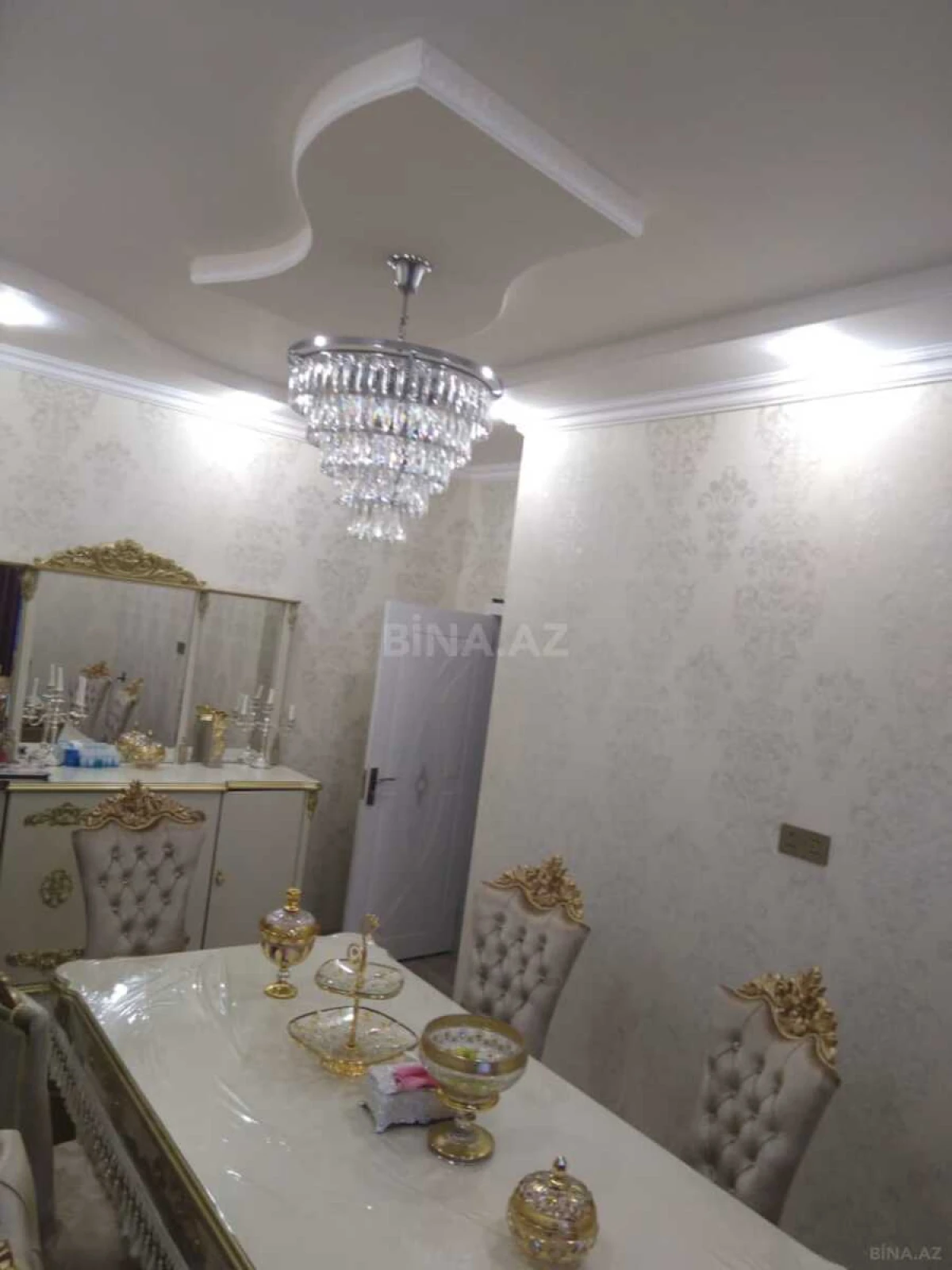 Satılır 2 otaqlı mənzil 58 m²