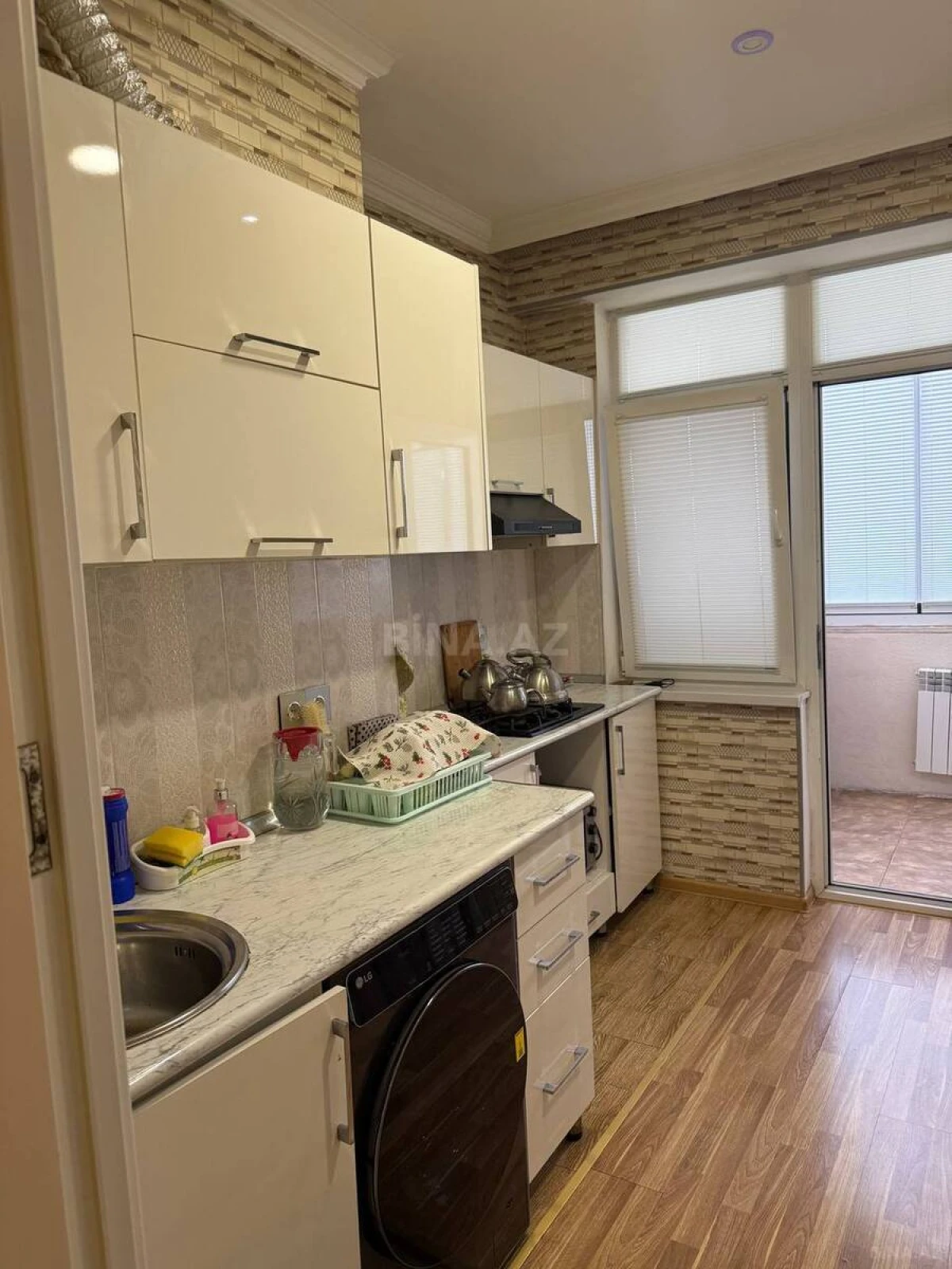 Satılır 2 otaqlı mənzil 70 m²