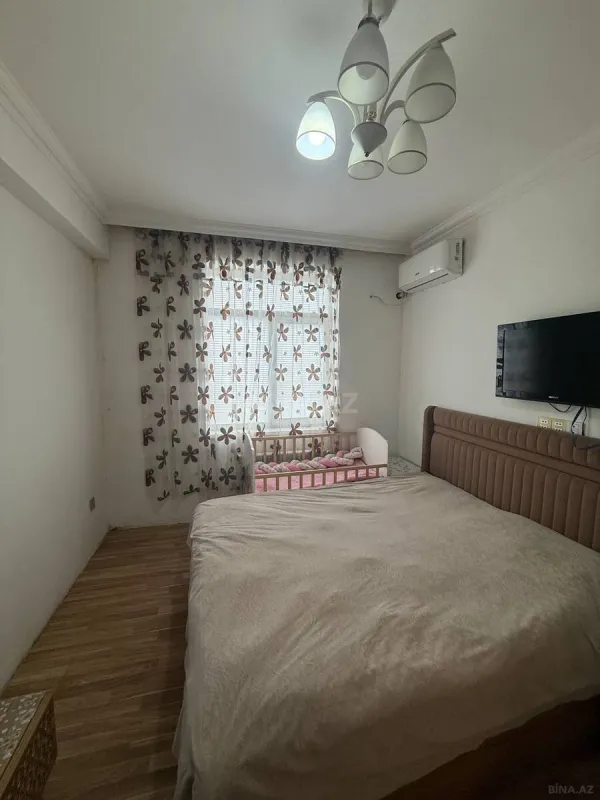 Satılır 2 otaqlı mənzil 70 m²
