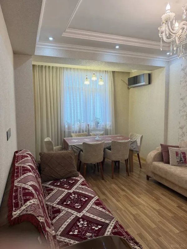 Satılır 2 otaqlı mənzil 70 m²