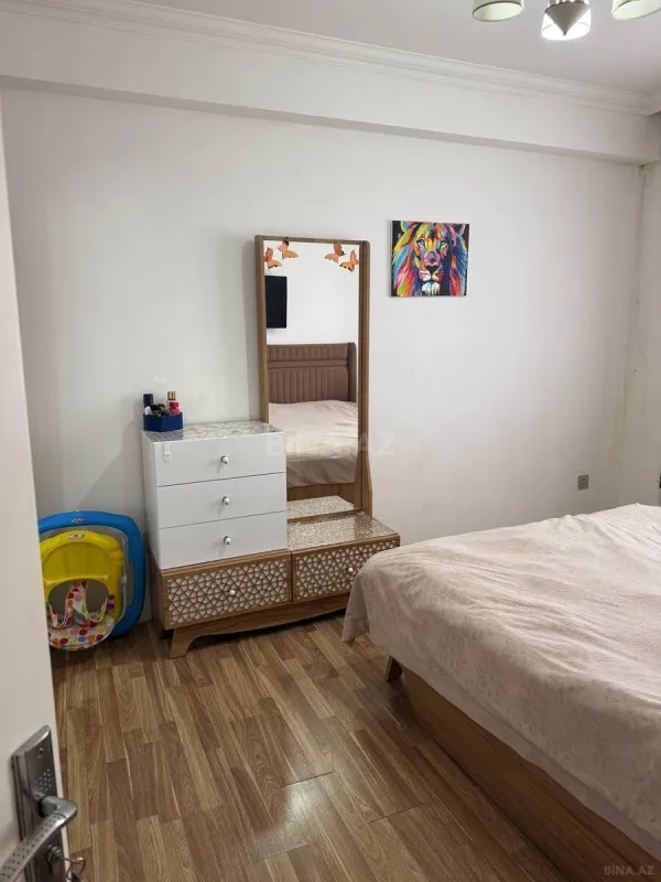 Satılır 2 otaqlı mənzil 70 m²