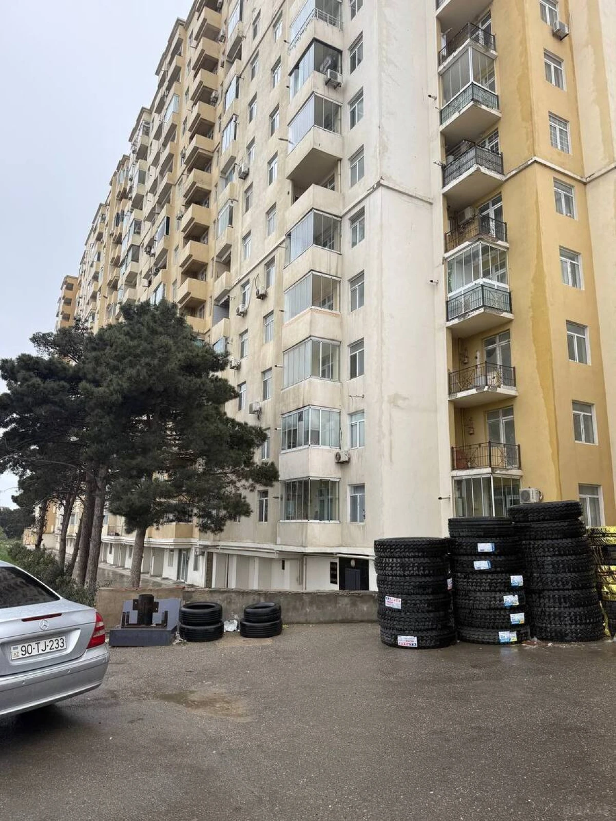 Satılır 2 otaqlı mənzil 70 m²