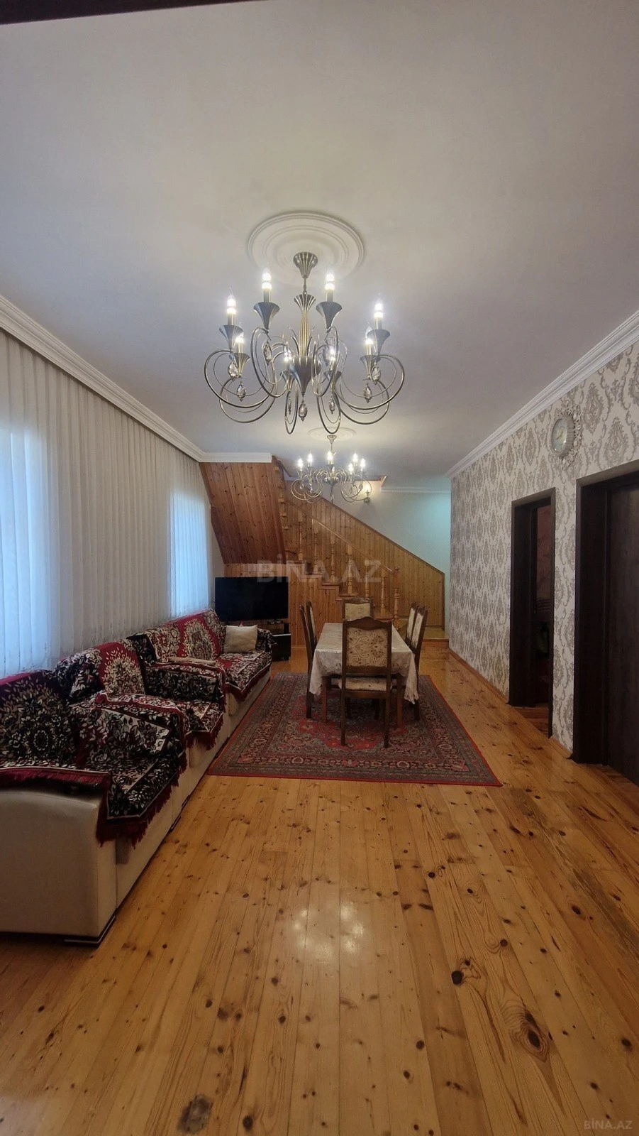 Satılır 7 otaqlı həyət evi 206 m²