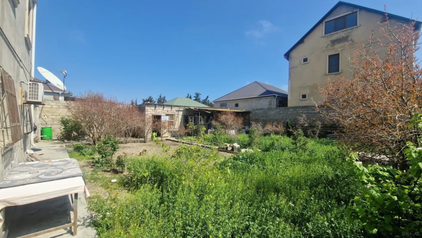 Satılır 7 otaqlı həyət evi 206 m²