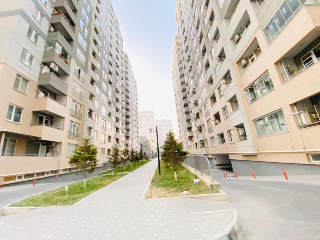 Kirayə verilir 12 otaqlı mənzil 55 m²