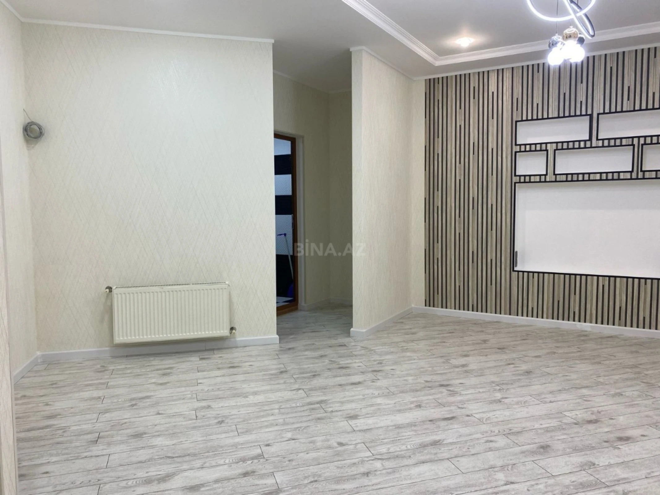 Satılır 2 otaqlı mənzil 82 m²