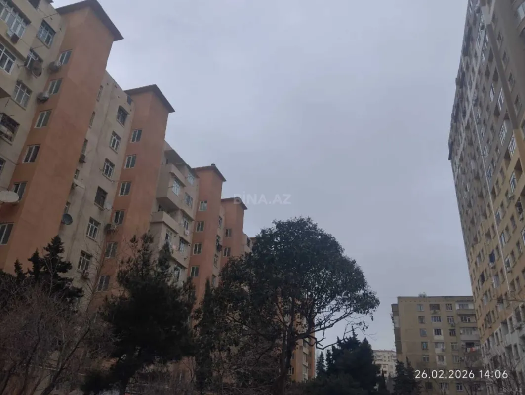 Satılır 5 otaqlı mənzil 120 m²