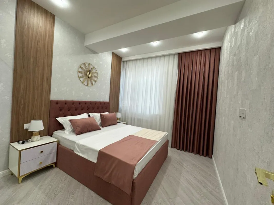 Satılır 4 otaqlı mənzil 110 m²