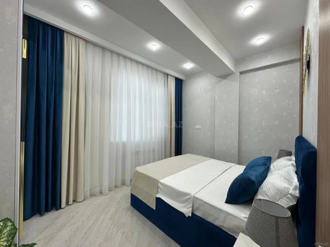 Satılır 4 otaqlı mənzil 110 m²