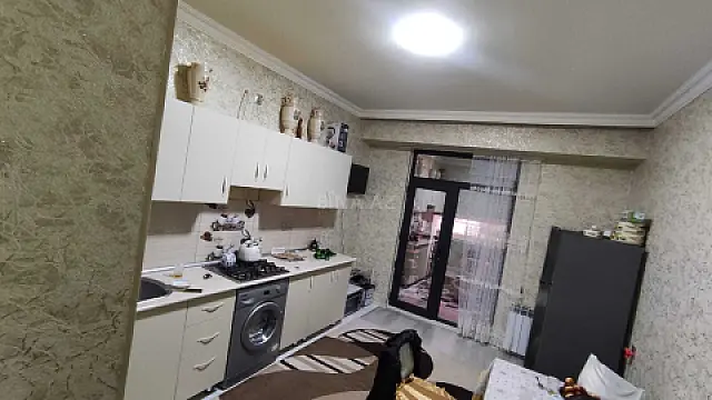 Satılır 2 otaqlı mənzil 90 m²