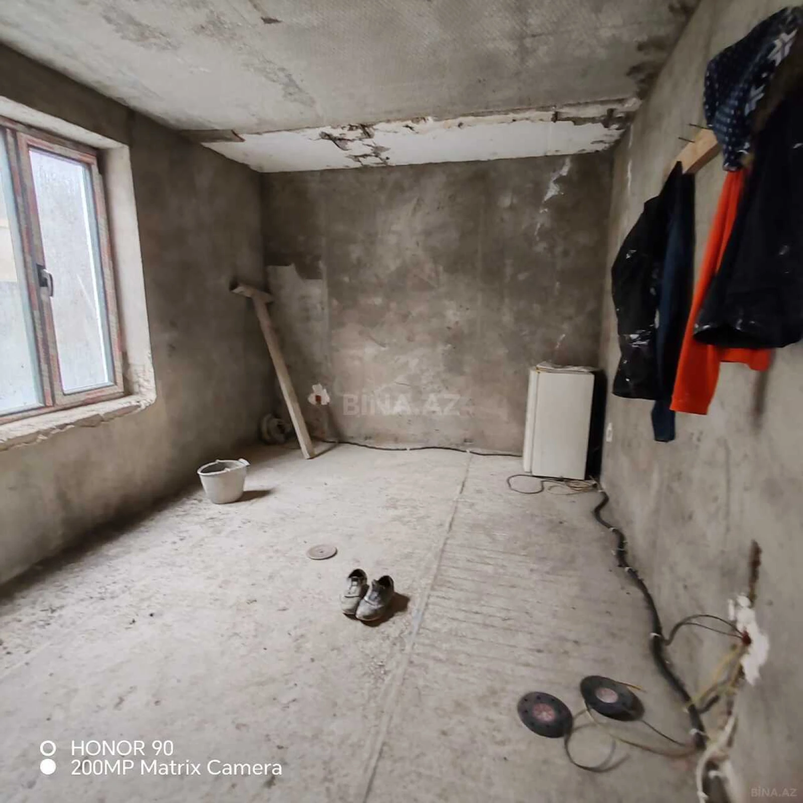 Satılır 4 otaqlı həyət evi 184 m²