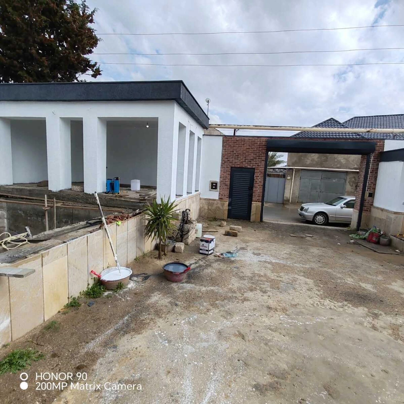 Satılır 4 otaqlı həyət evi 184 m²