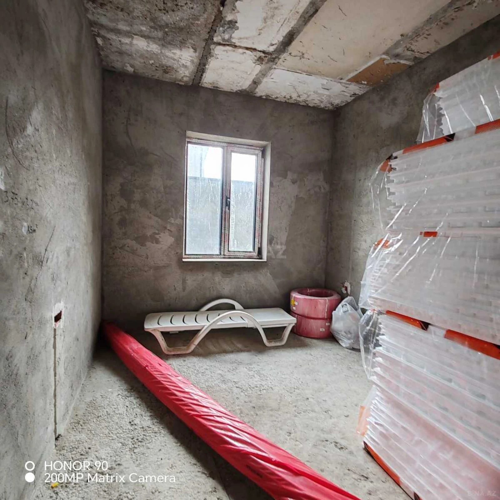 Satılır 4 otaqlı həyət evi 184 m²