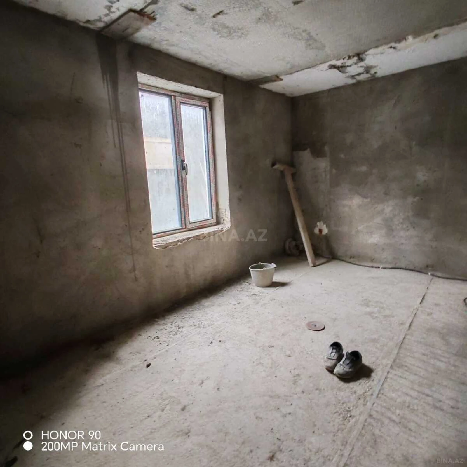 Satılır 4 otaqlı həyət evi 184 m²