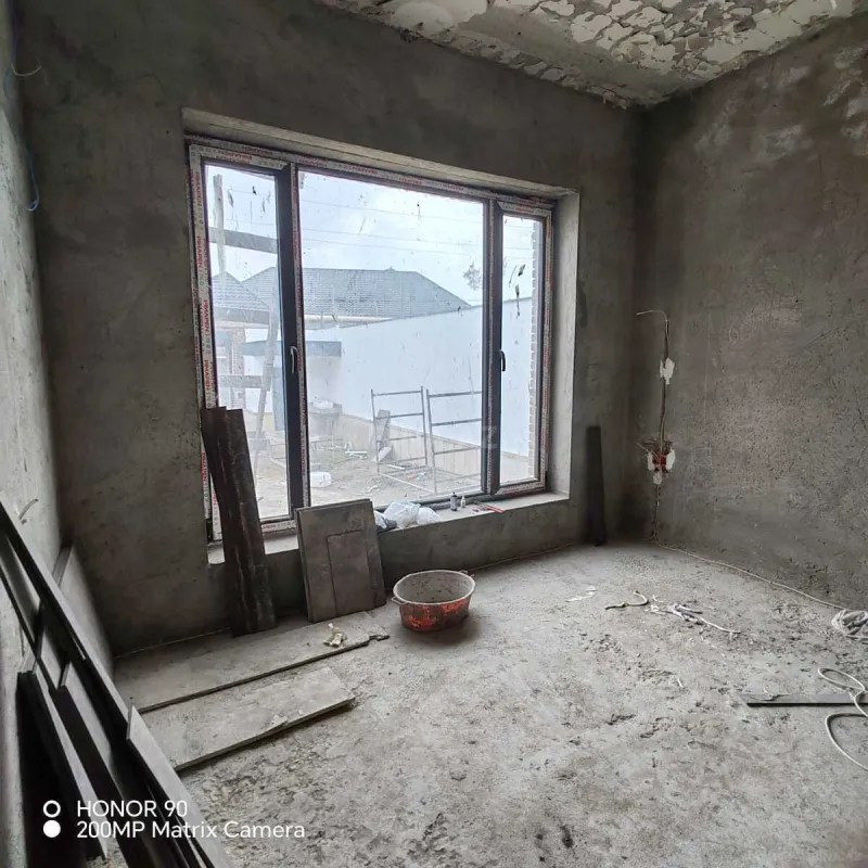 Satılır 4 otaqlı həyət evi 184 m²