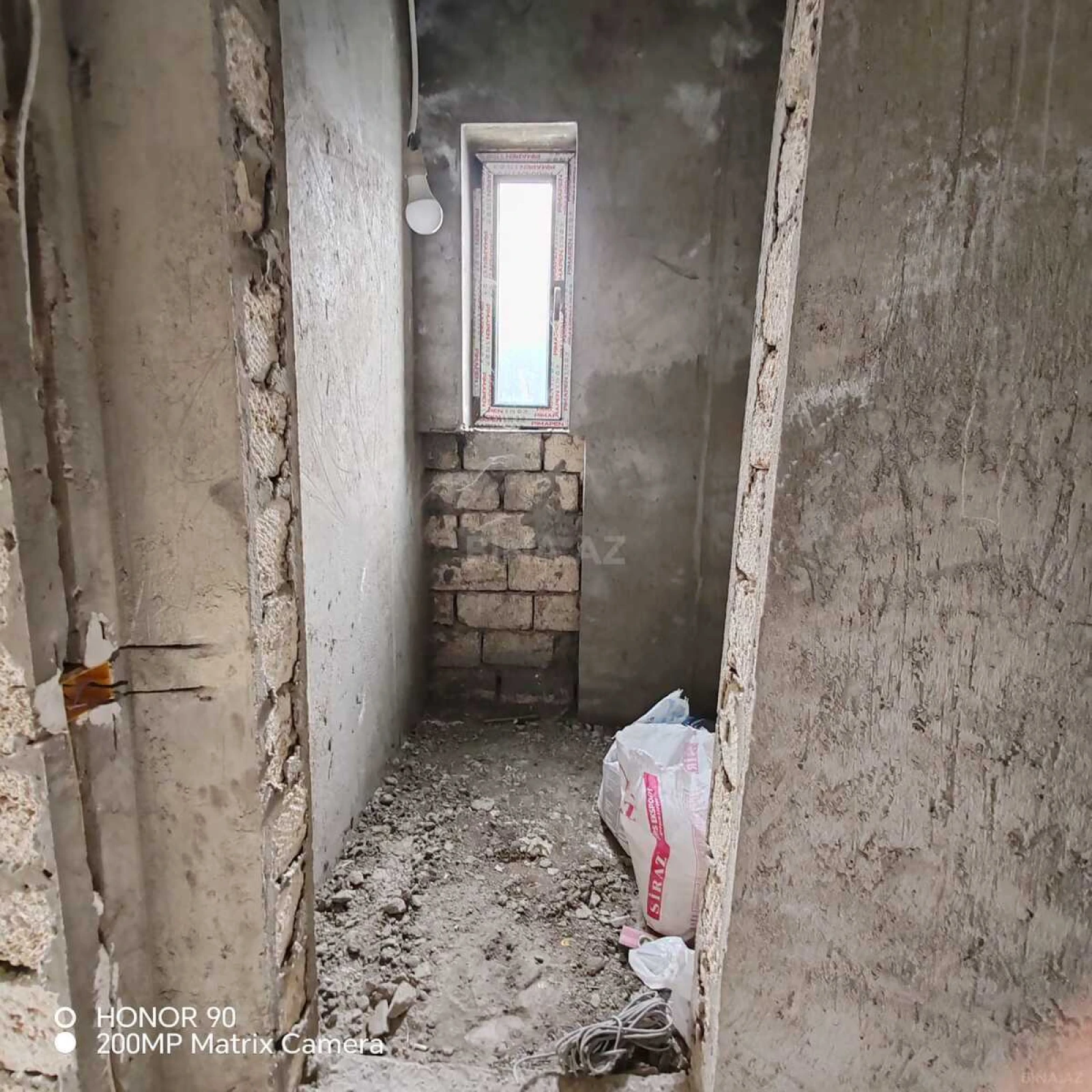 Satılır 4 otaqlı həyət evi 184 m²