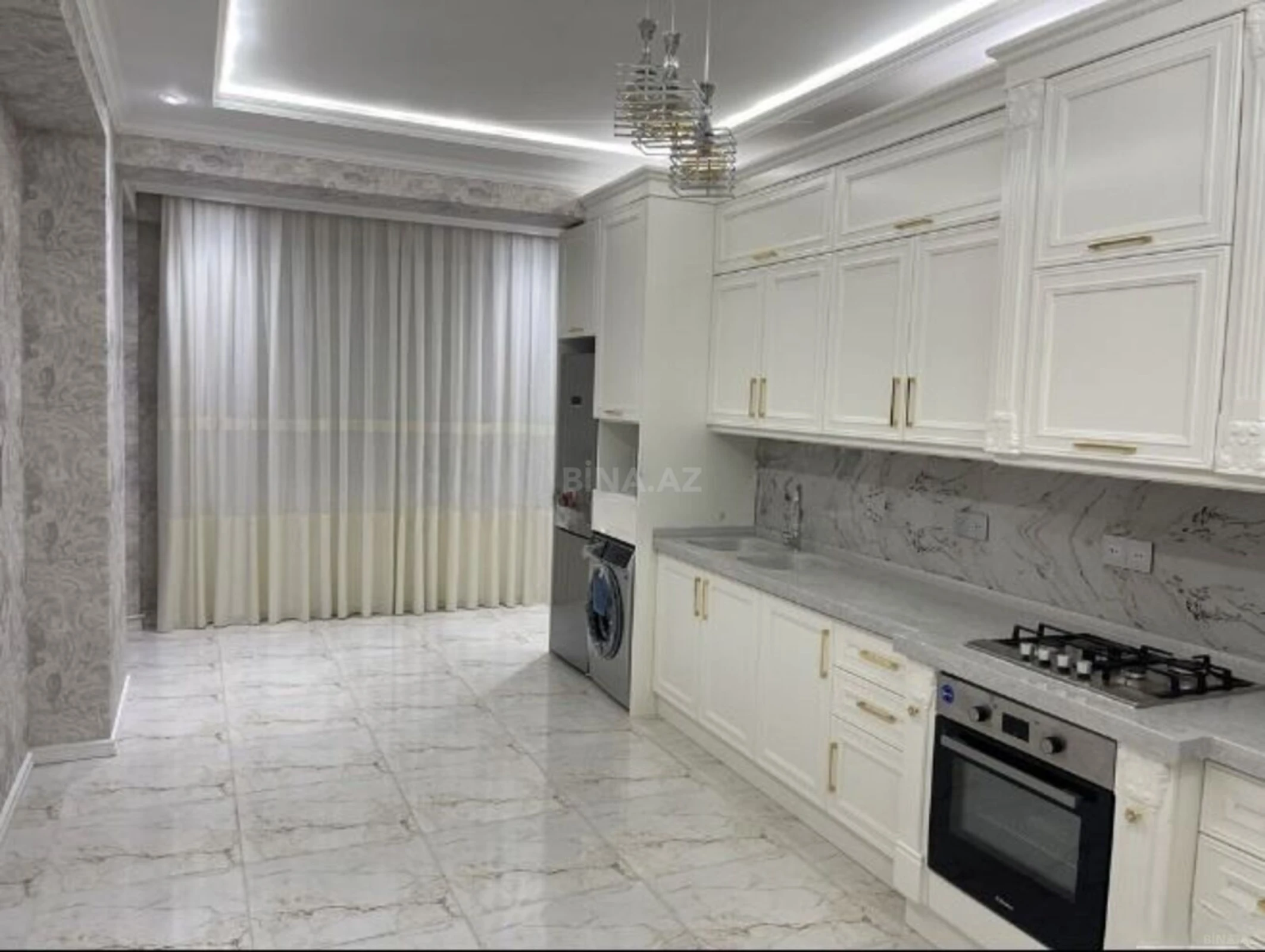 Kirayə verilir 2 otaqlı mənzil 120 m²