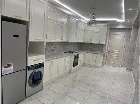 Kirayə verilir 2 otaqlı mənzil 120 m²