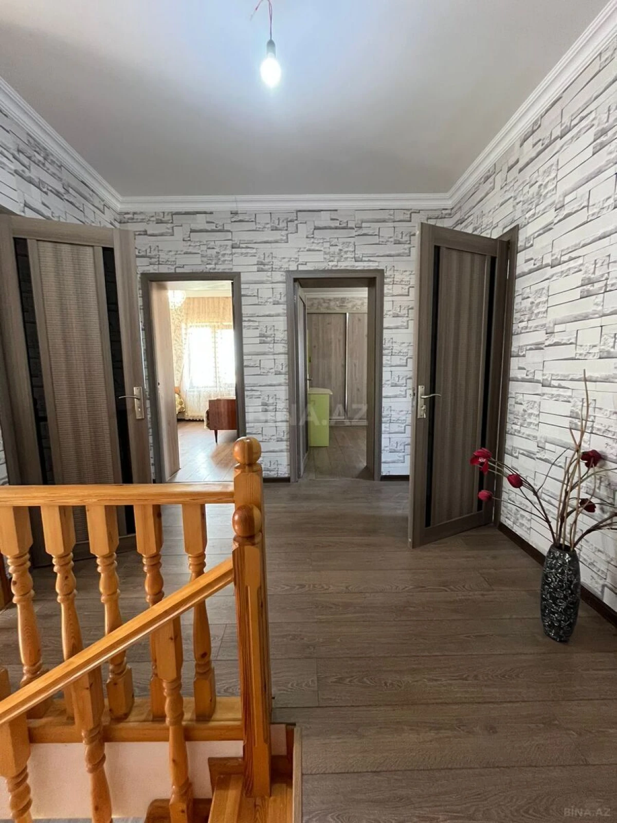 Satılır 6 otaqlı həyət evi 250 m²