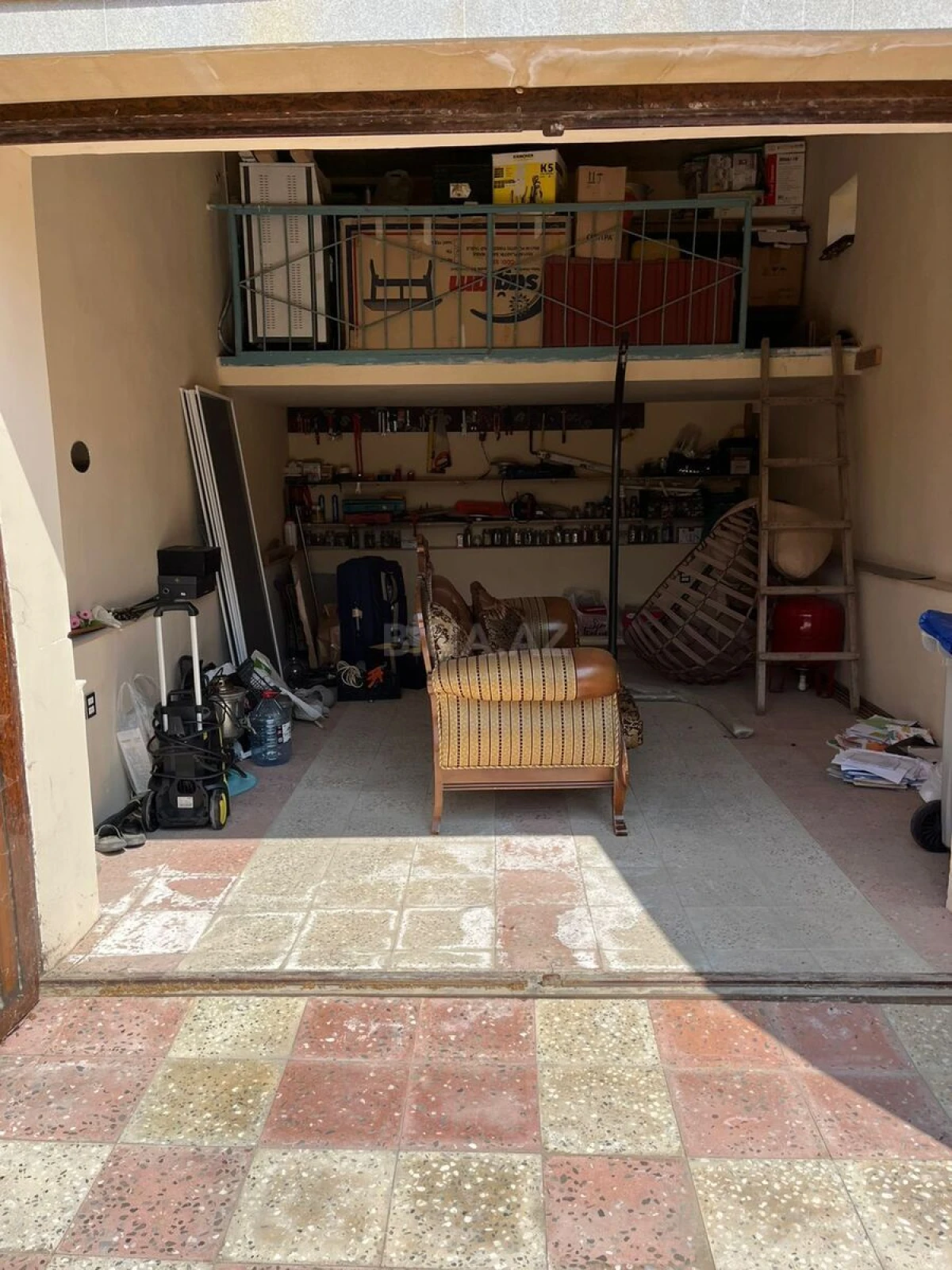 Satılır 6 otaqlı həyət evi 250 m²