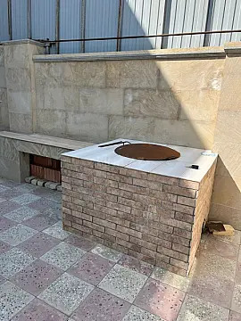 Satılır 6 otaqlı həyət evi 250 m²