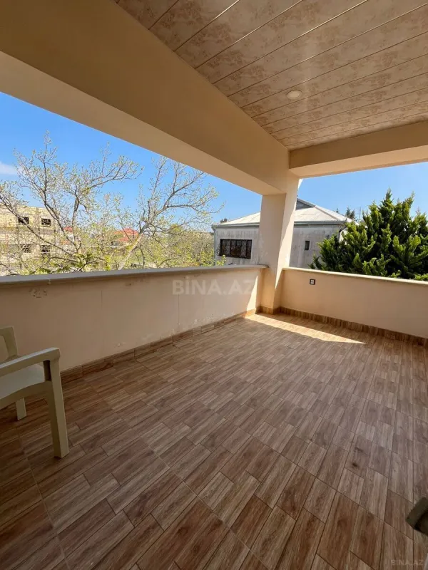 Satılır 6 otaqlı həyət evi 250 m²