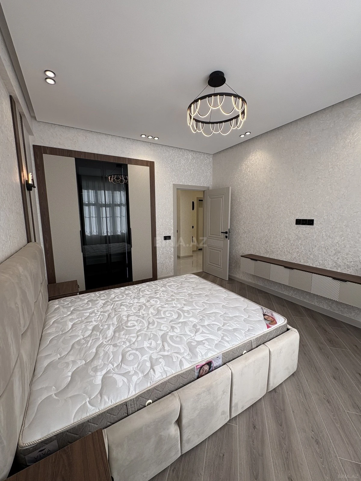 Satılır 3 otaqlı mənzil 90 m²