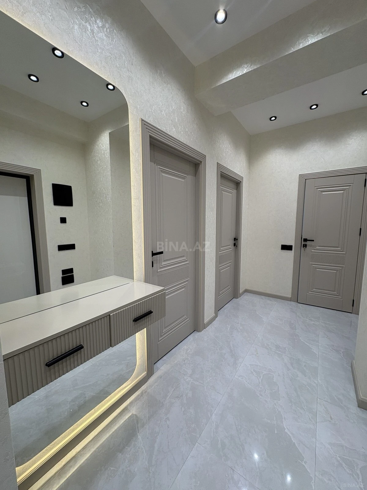 Satılır 3 otaqlı mənzil 90 m²