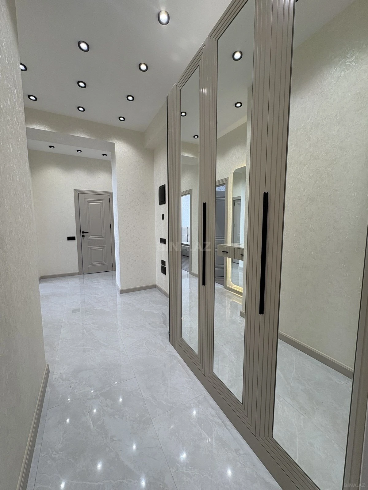 Satılır 3 otaqlı mənzil 90 m²