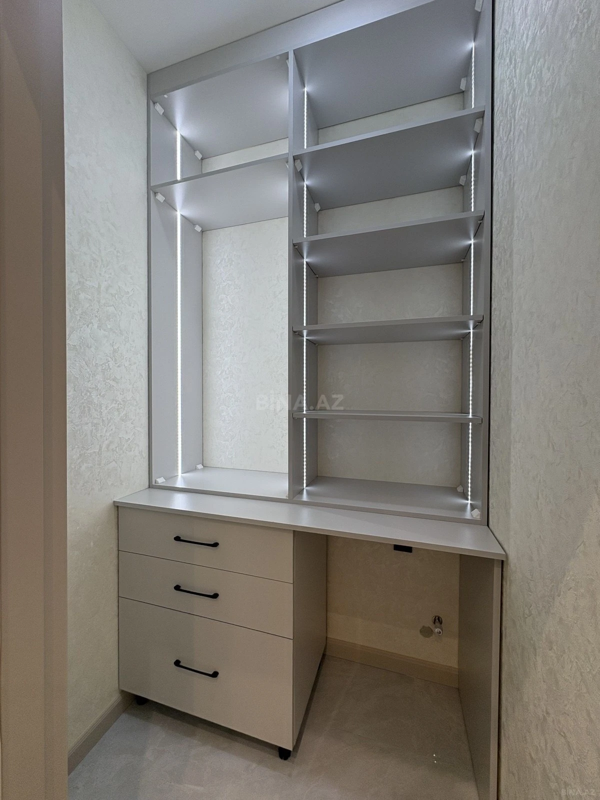 Satılır 3 otaqlı mənzil 90 m²