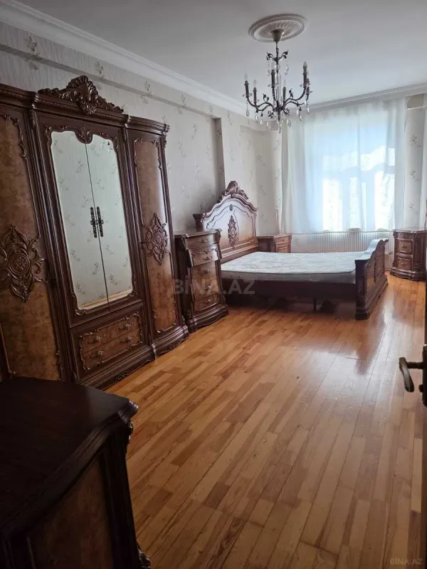 Kirayə verilir 3 otaqlı mənzil 102 m²