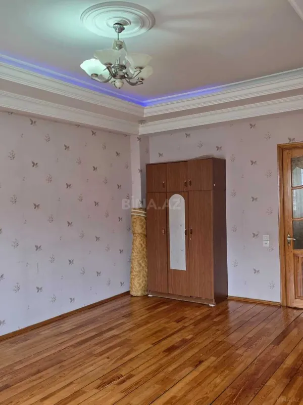 Kirayə verilir 3 otaqlı mənzil 102 m²