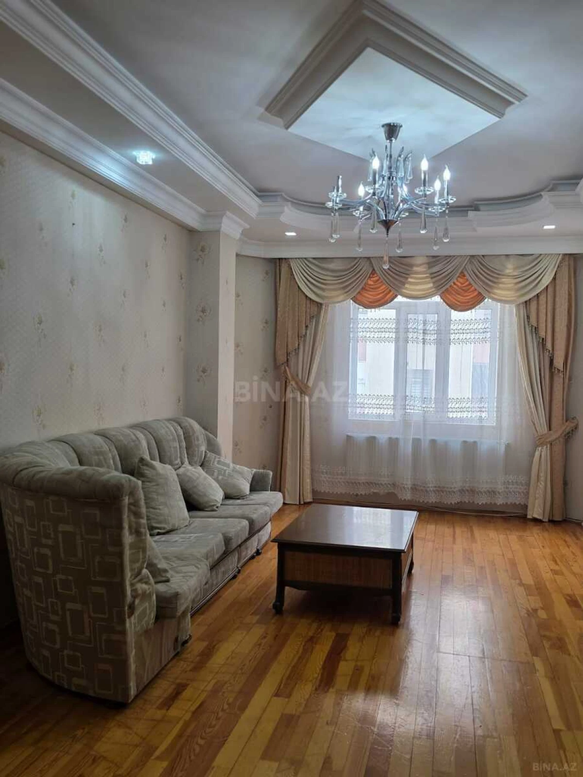 Kirayə verilir 3 otaqlı mənzil 102 m²