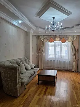 Kirayə verilir 3 otaqlı mənzil 102 m²