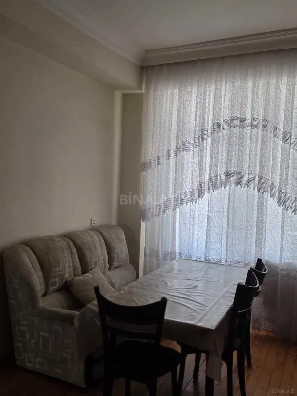 Kirayə verilir 3 otaqlı mənzil 102 m²