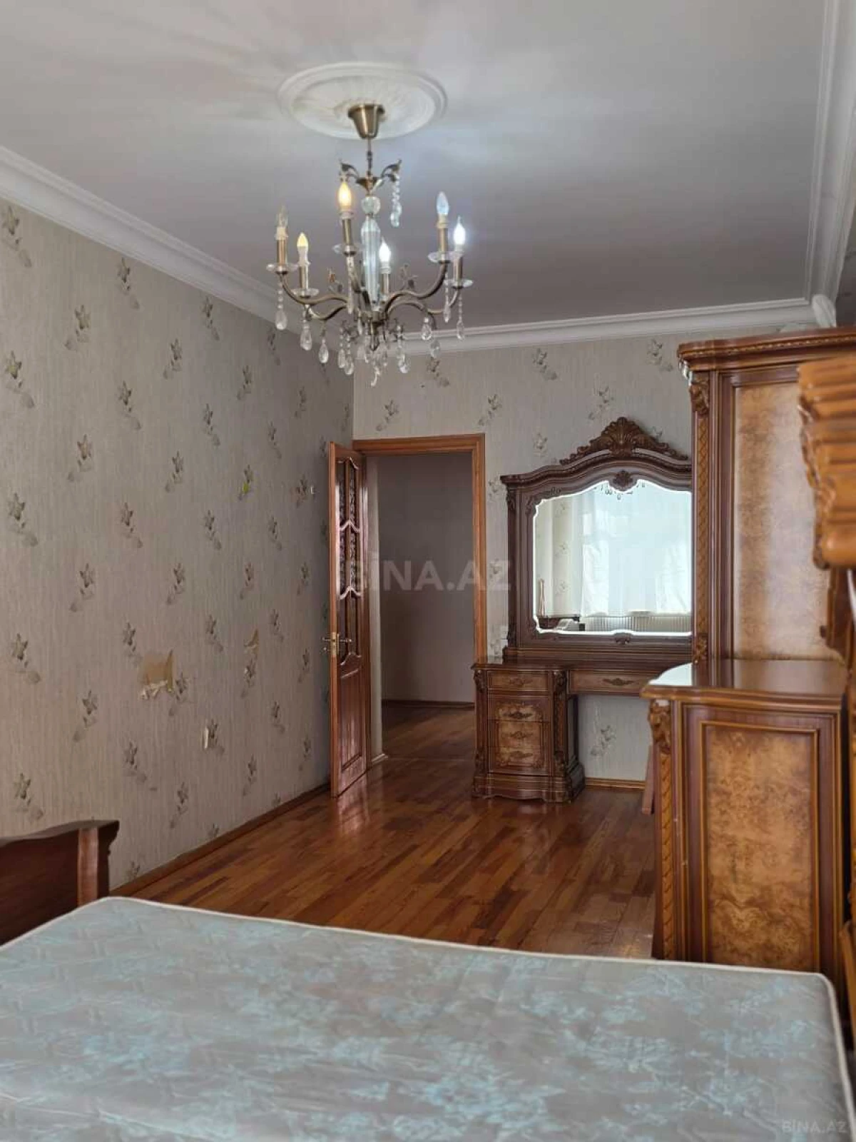 Kirayə verilir 3 otaqlı mənzil 102 m²